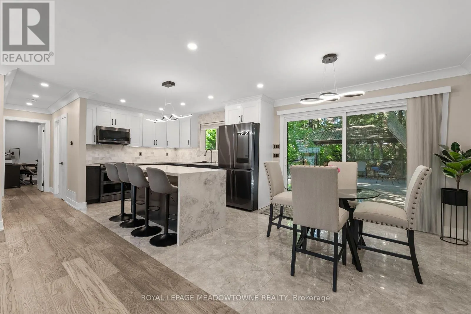 1268 FOREST HILL