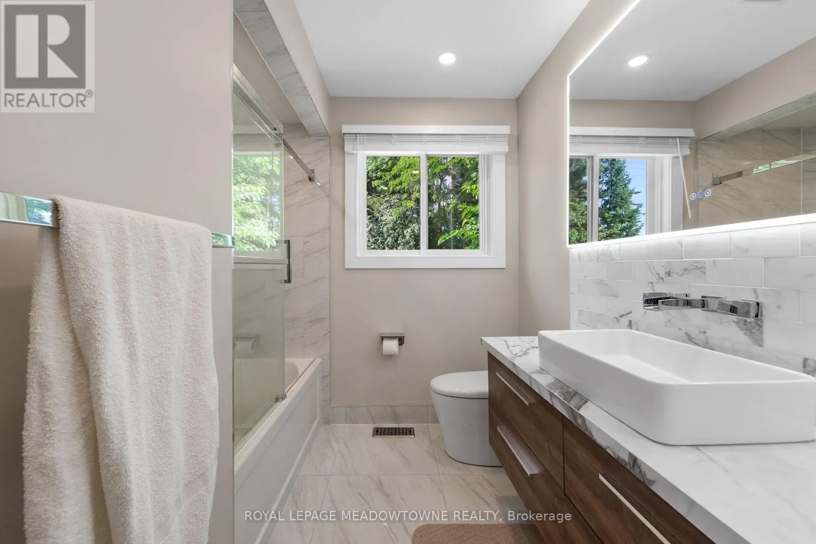 1268 FOREST HILL