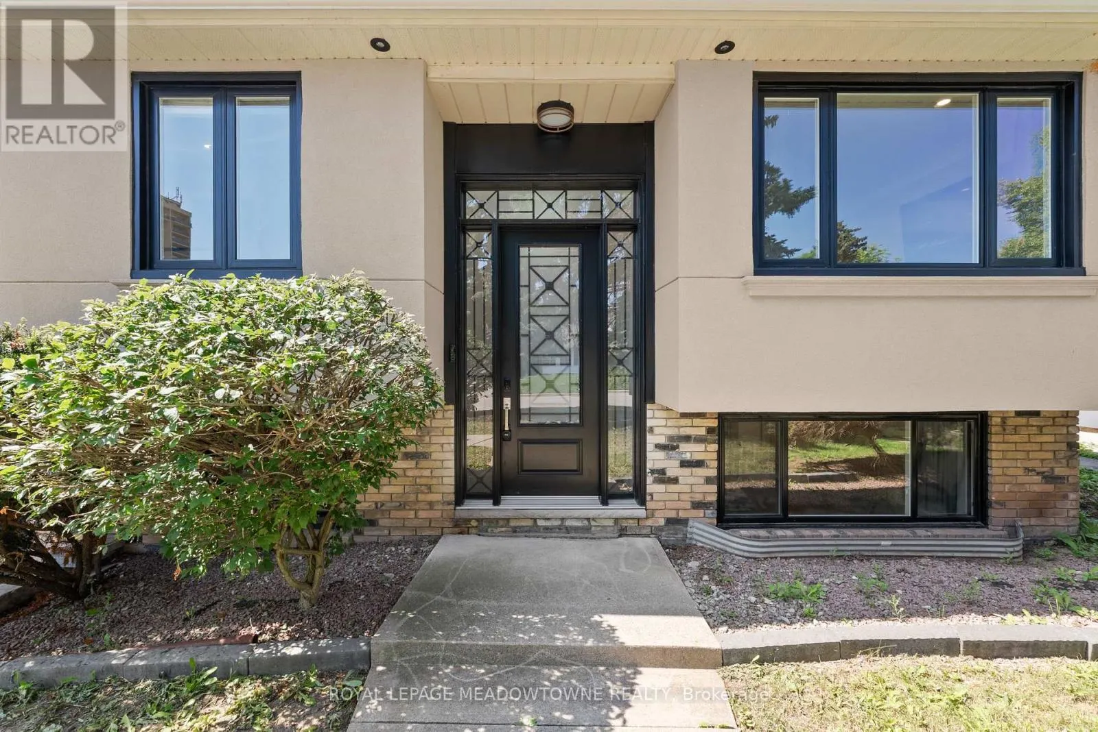 1268 FOREST HILL