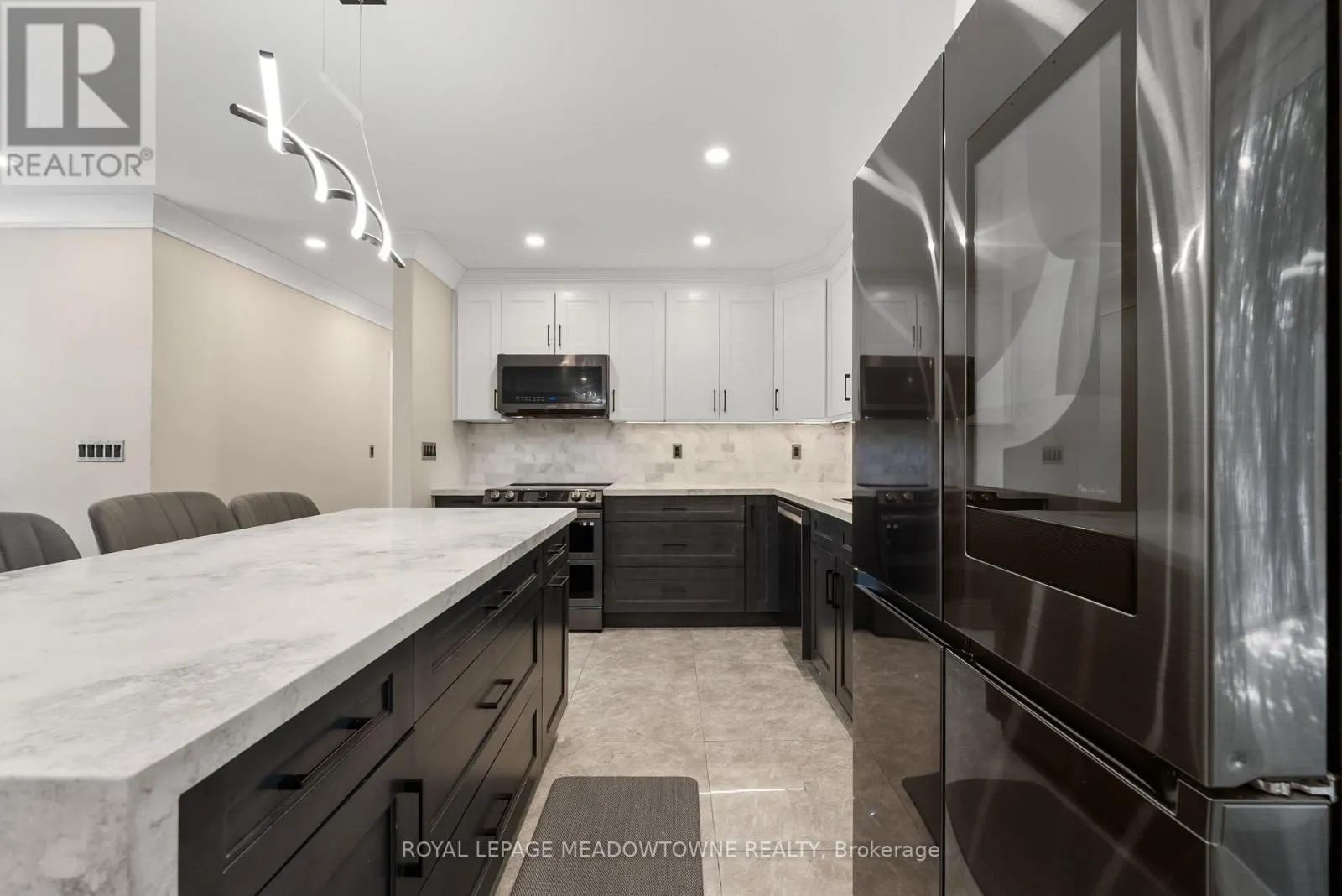 1268 FOREST HILL