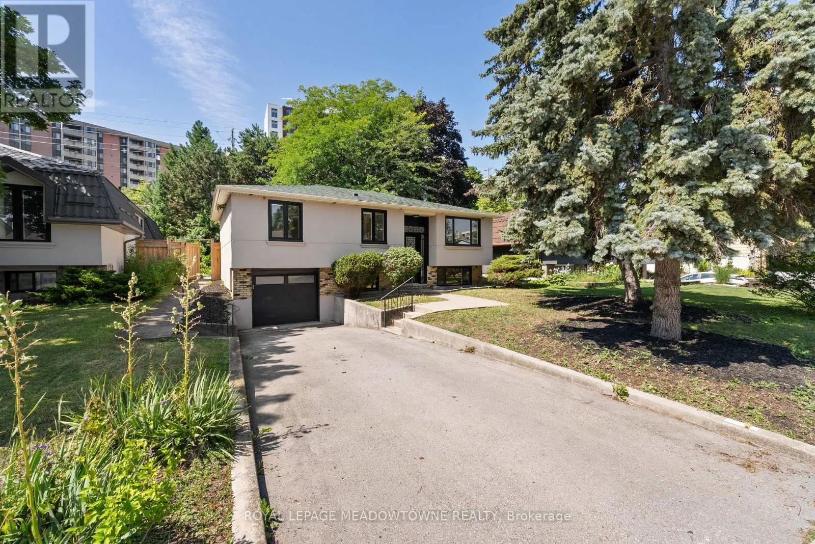 1268 FOREST HILL