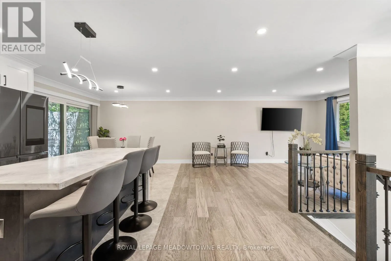 1268 FOREST HILL