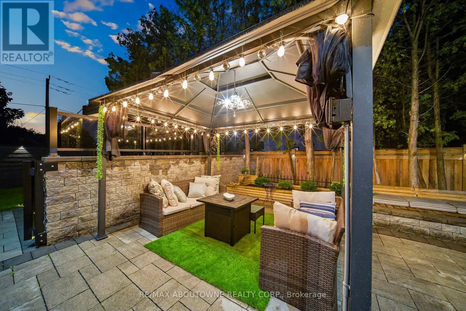 408 SEABOURNE DRIVE