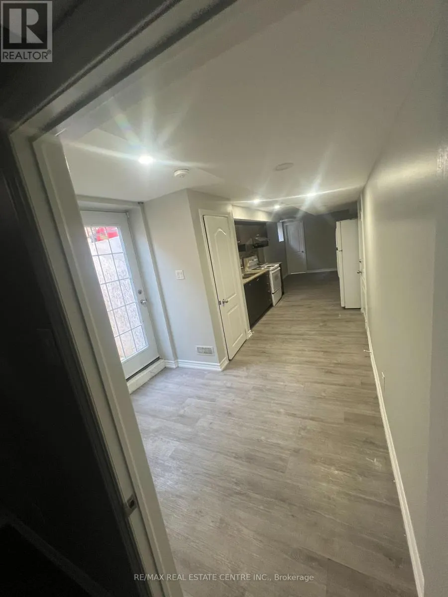 24 DALE MEADOWS (BASEMENT) ROAD