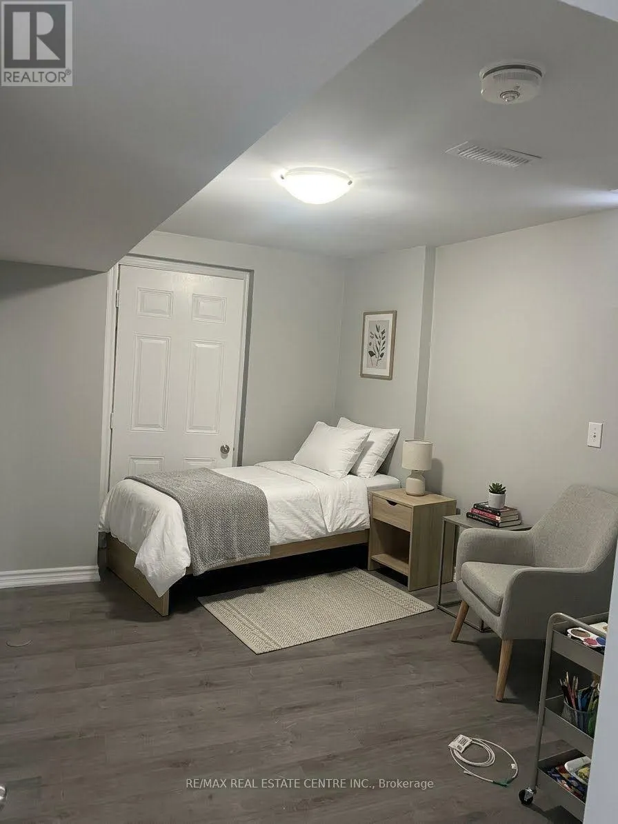 24 DALE MEADOWS (BASEMENT) ROAD