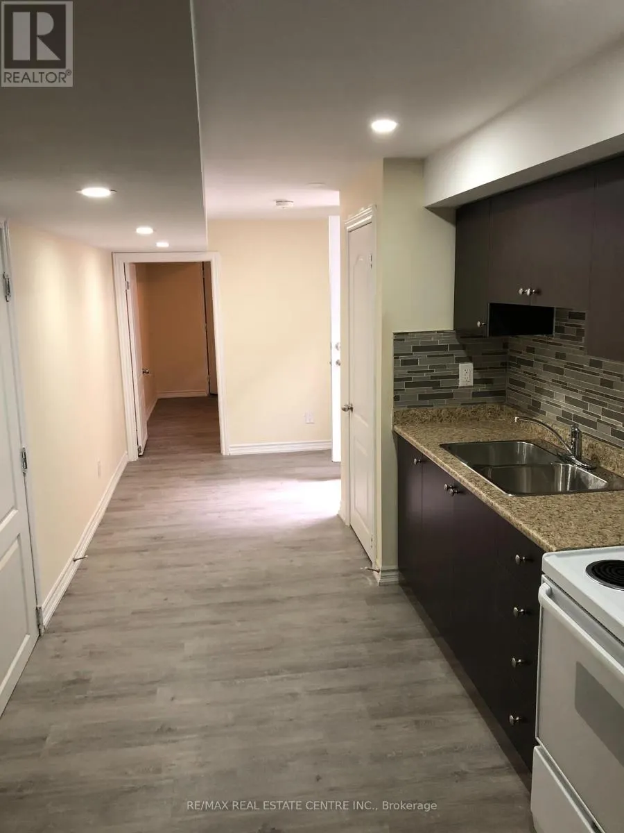 24 DALE MEADOWS (BASEMENT) ROAD