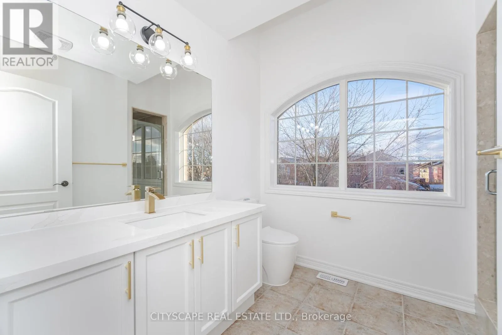 5843 PRAIRIE CIRCLE