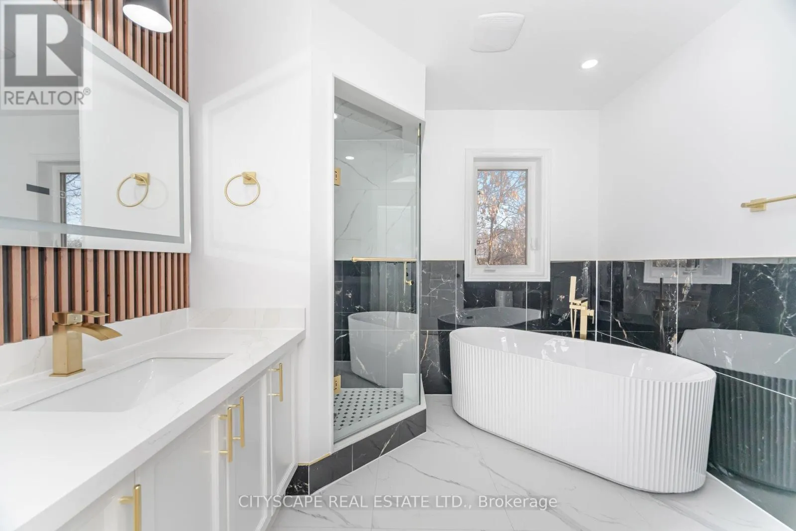 5843 PRAIRIE CIRCLE