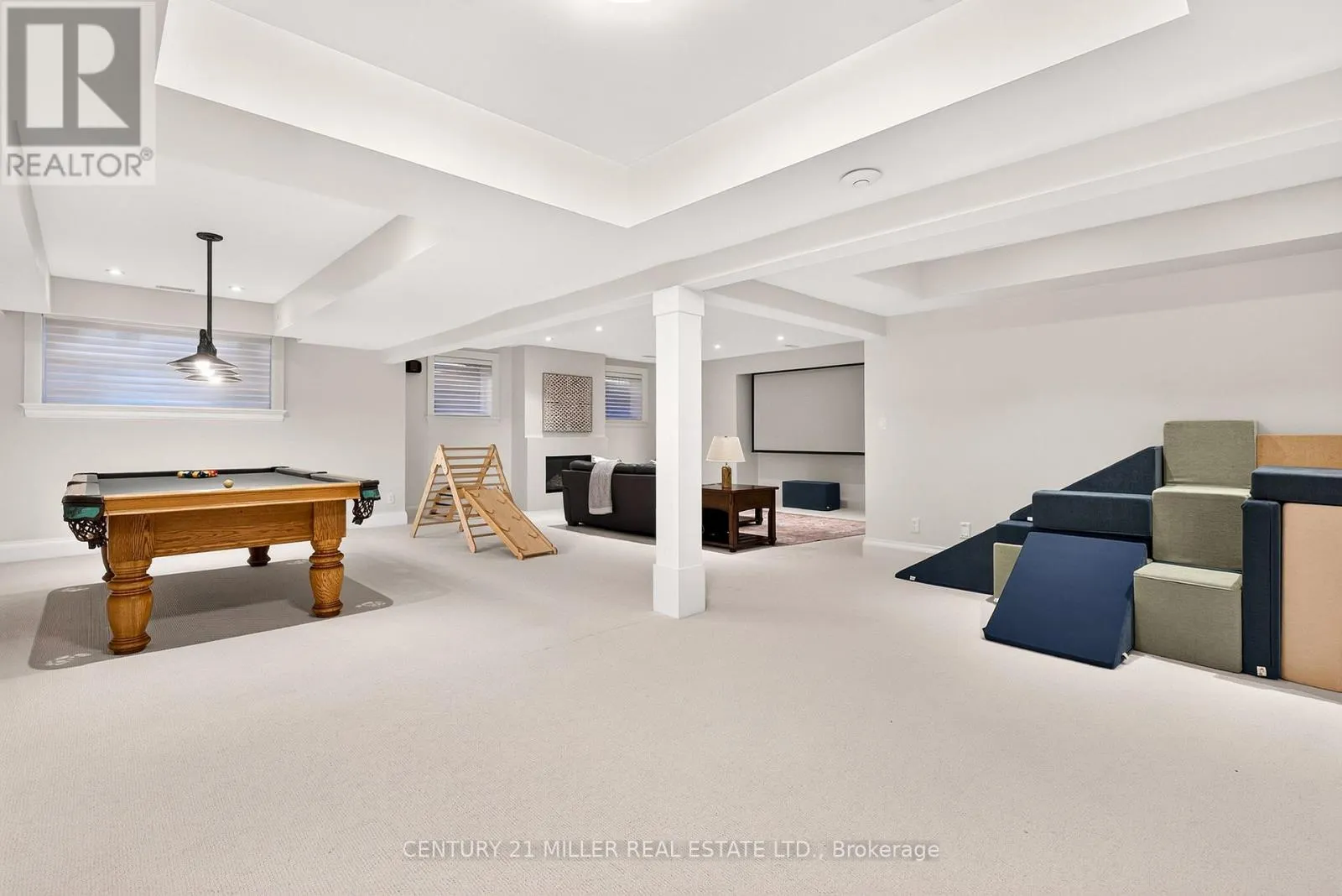 416 WEDGEWOOD DRIVE