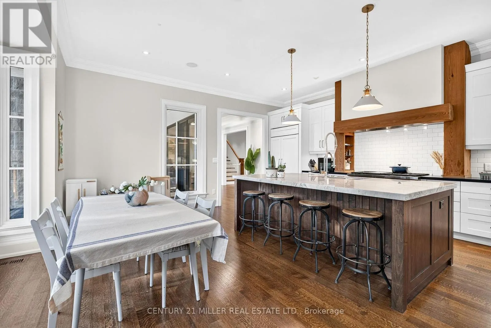 416 WEDGEWOOD DRIVE