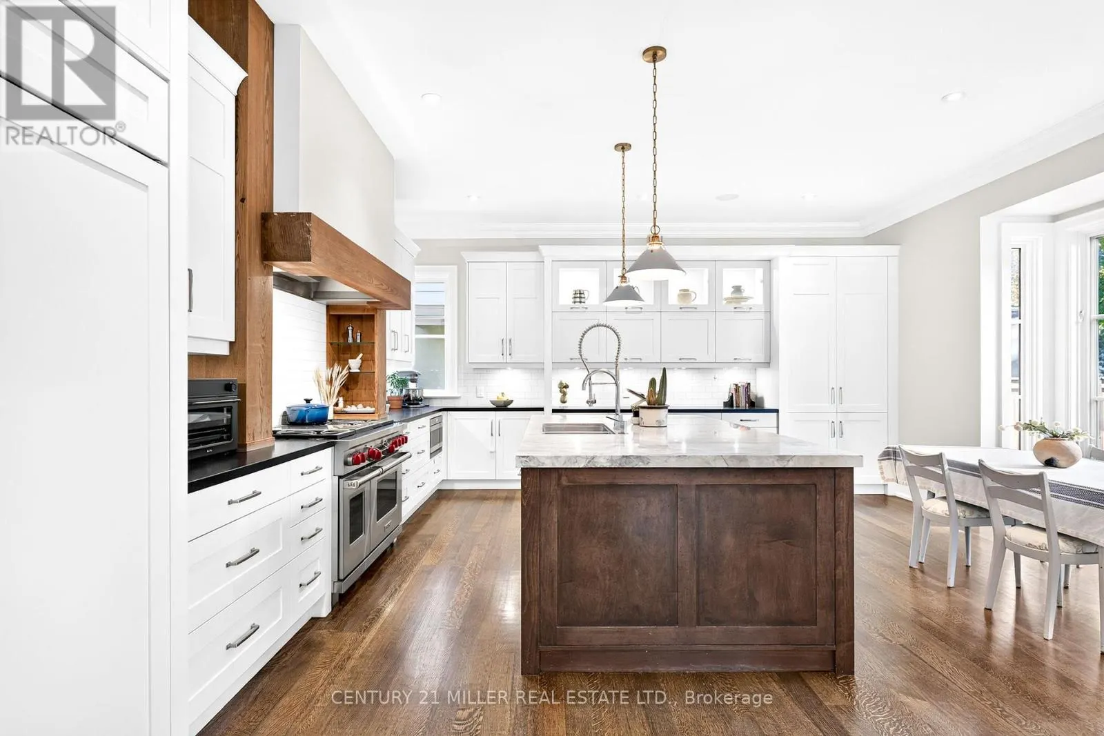 416 WEDGEWOOD DRIVE