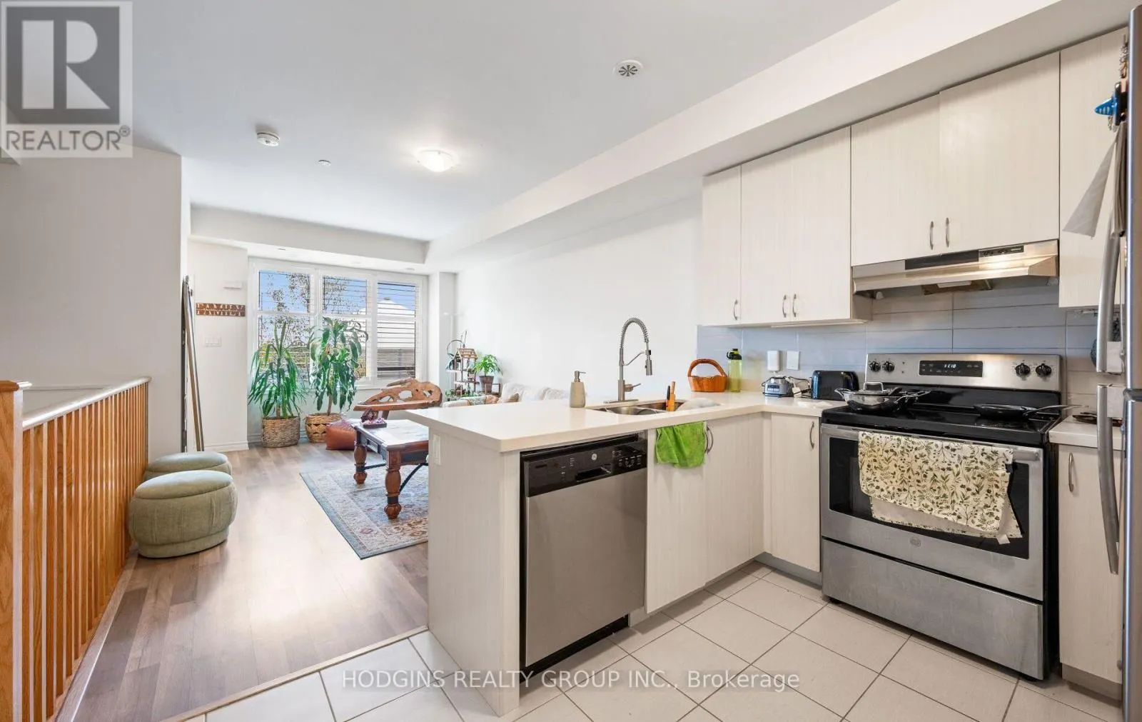 11 - 2255 MCNAB LANE
