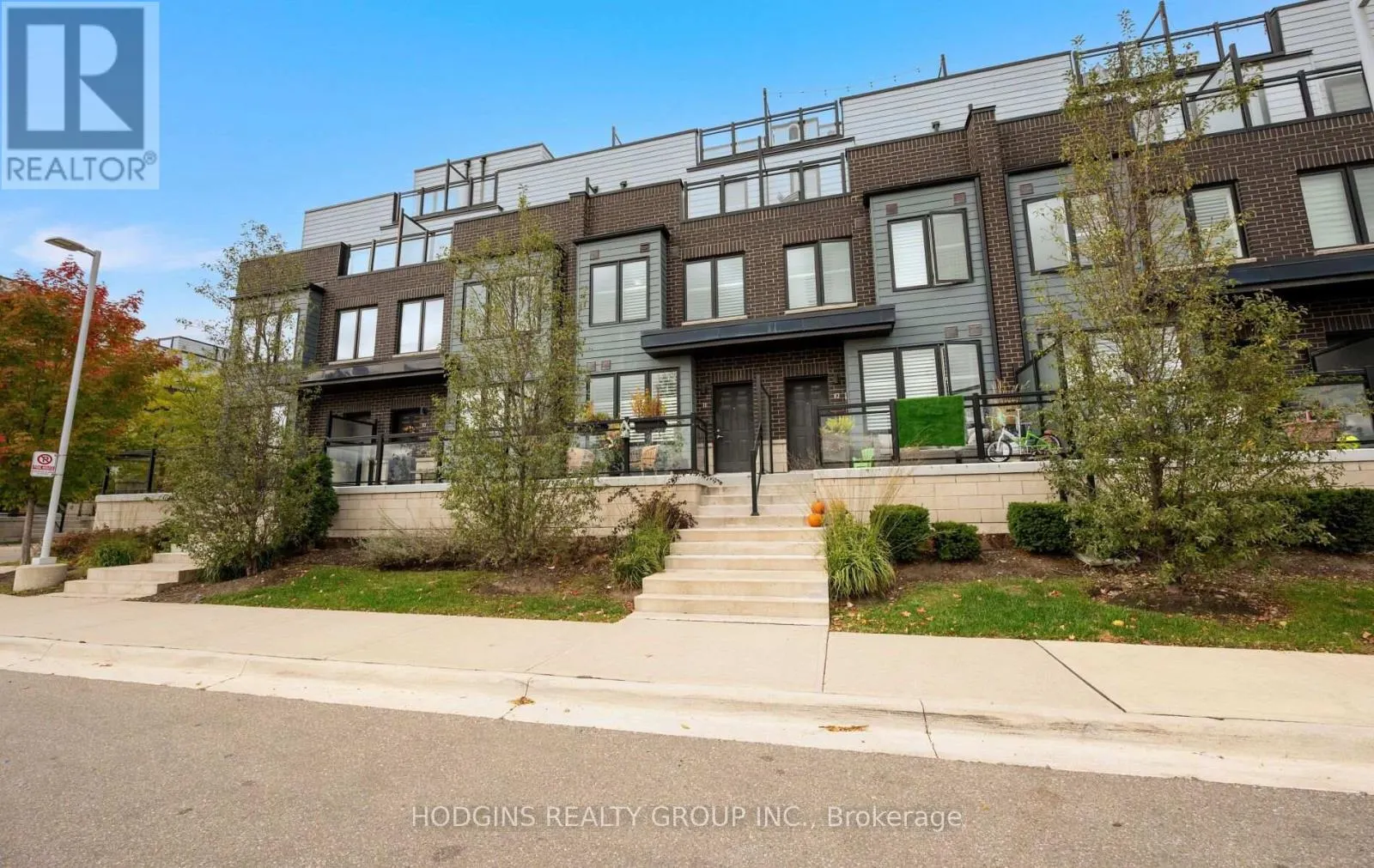 11 - 2255 MCNAB LANE