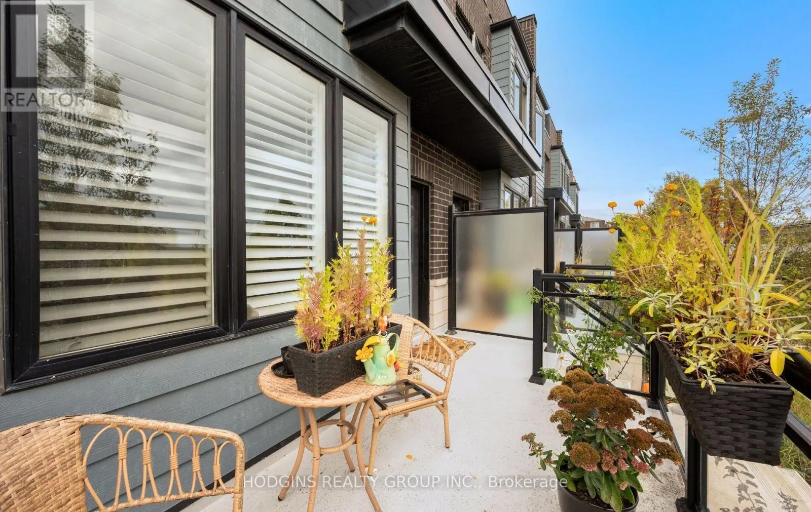 11 - 2255 MCNAB LANE