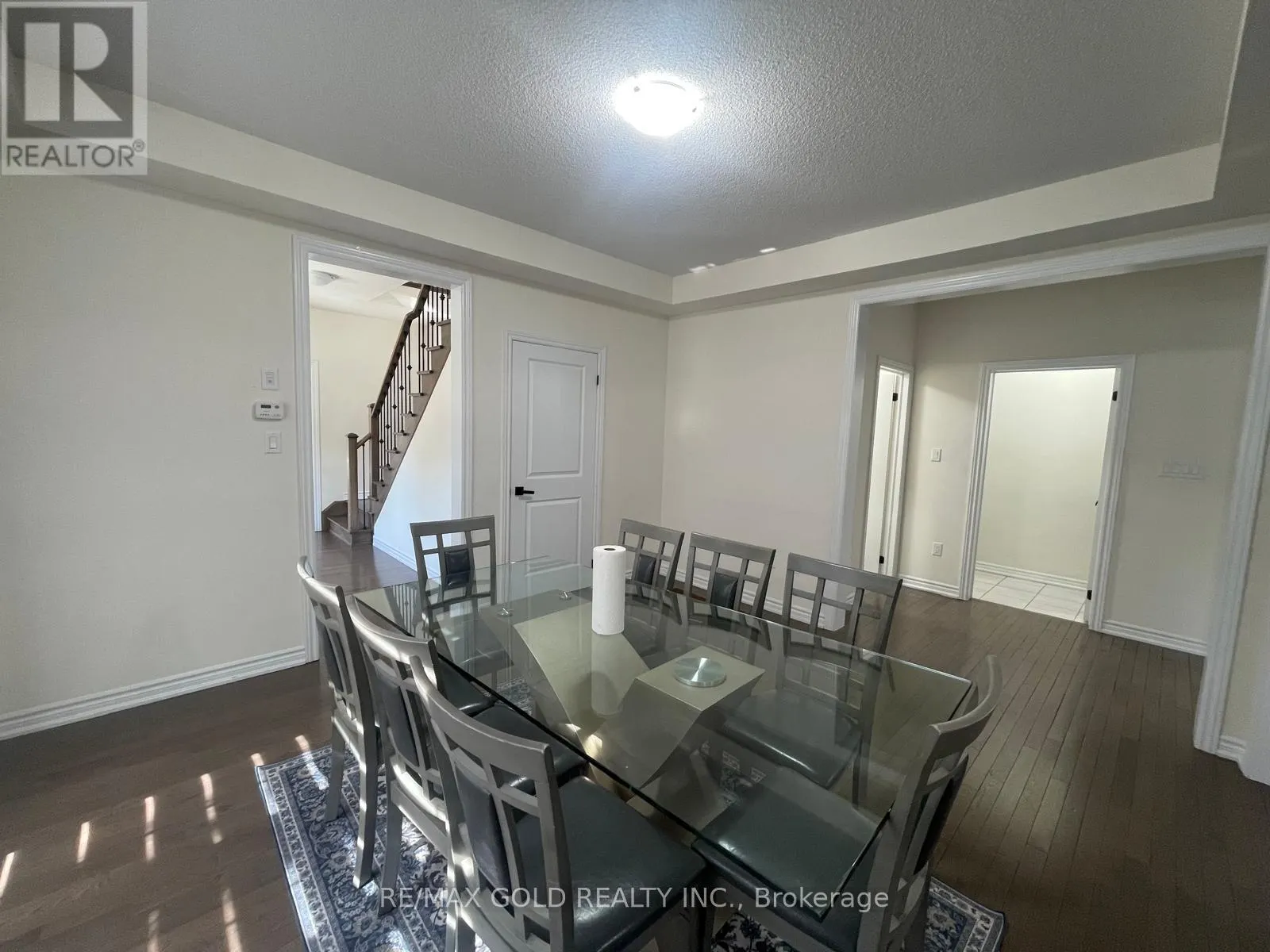 537 VETERANS DRIVE