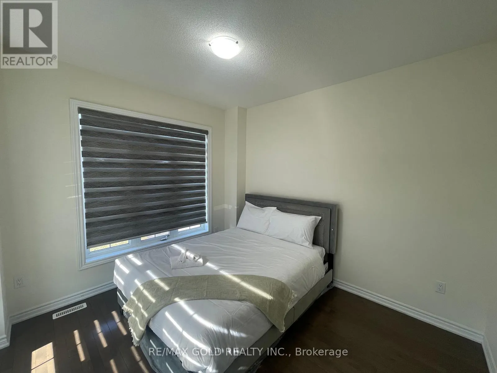 537 VETERANS DRIVE