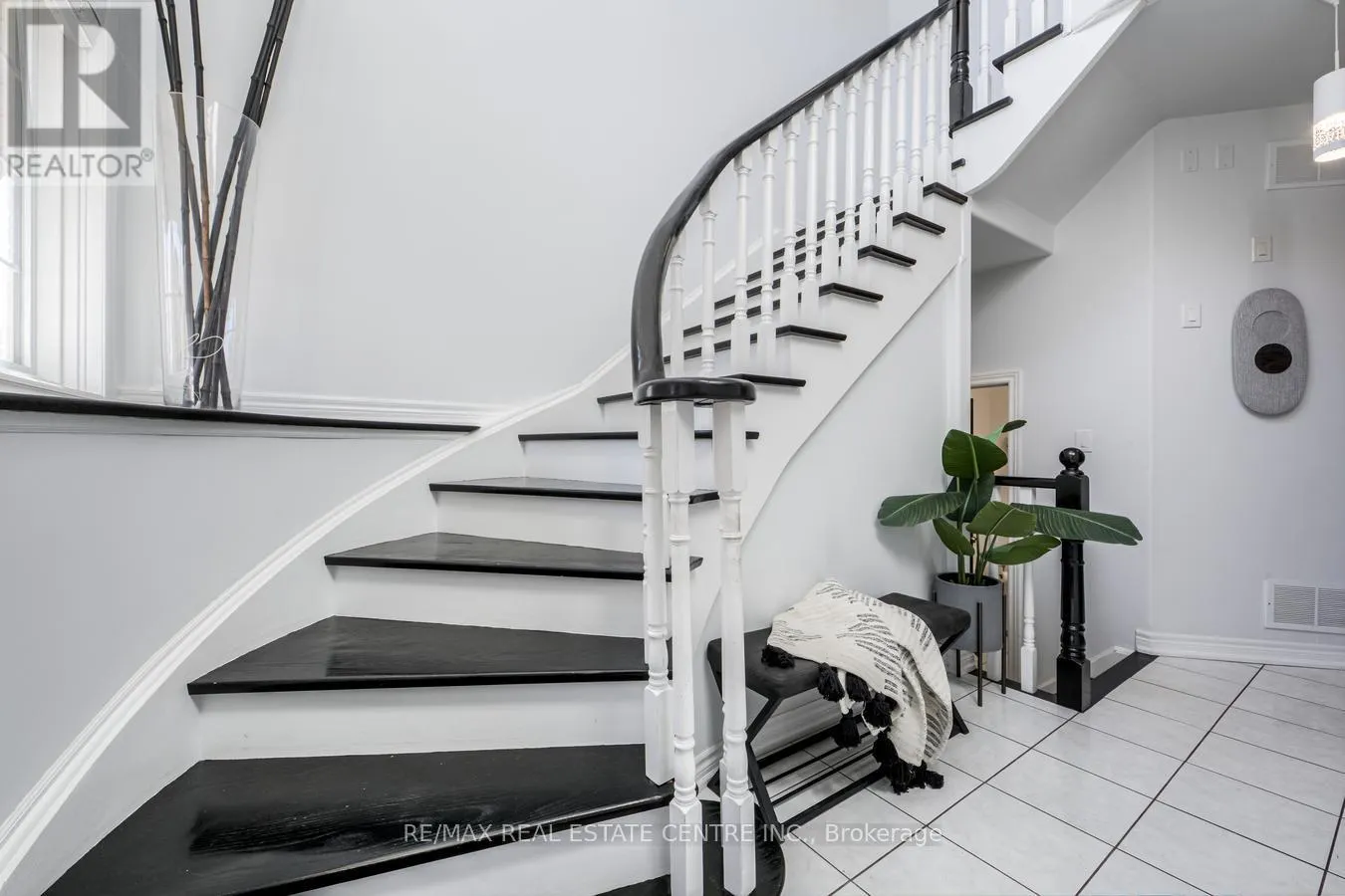 1149 HOUSTON DRIVE