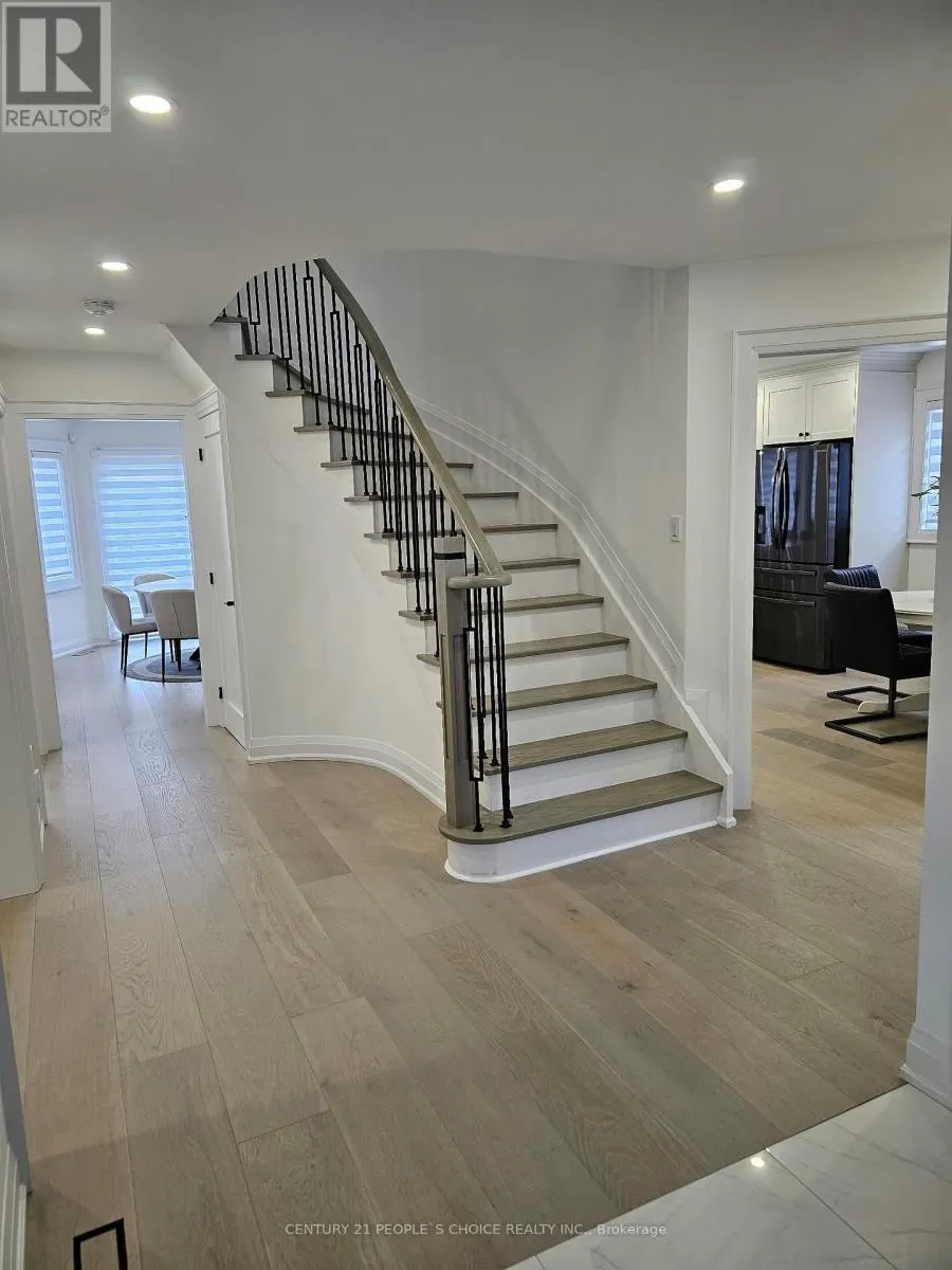 7 PENHURST PLACE