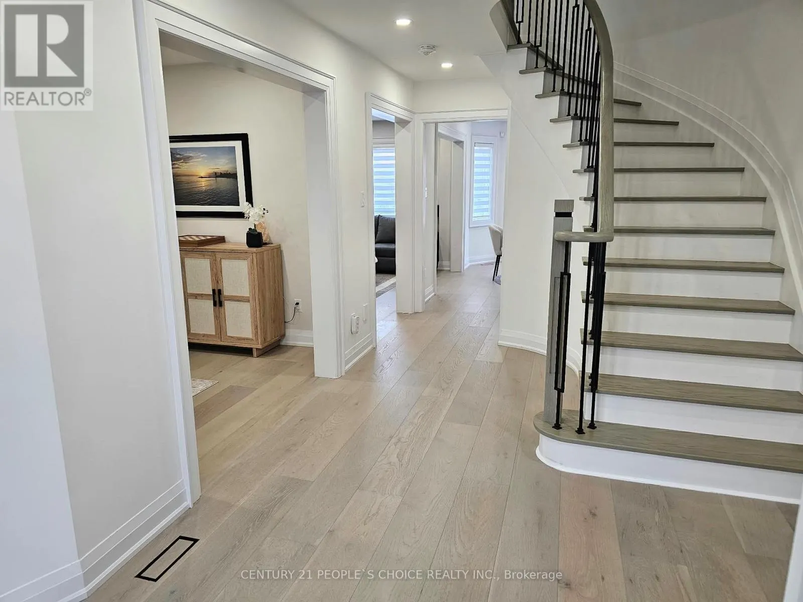 7 PENHURST PLACE