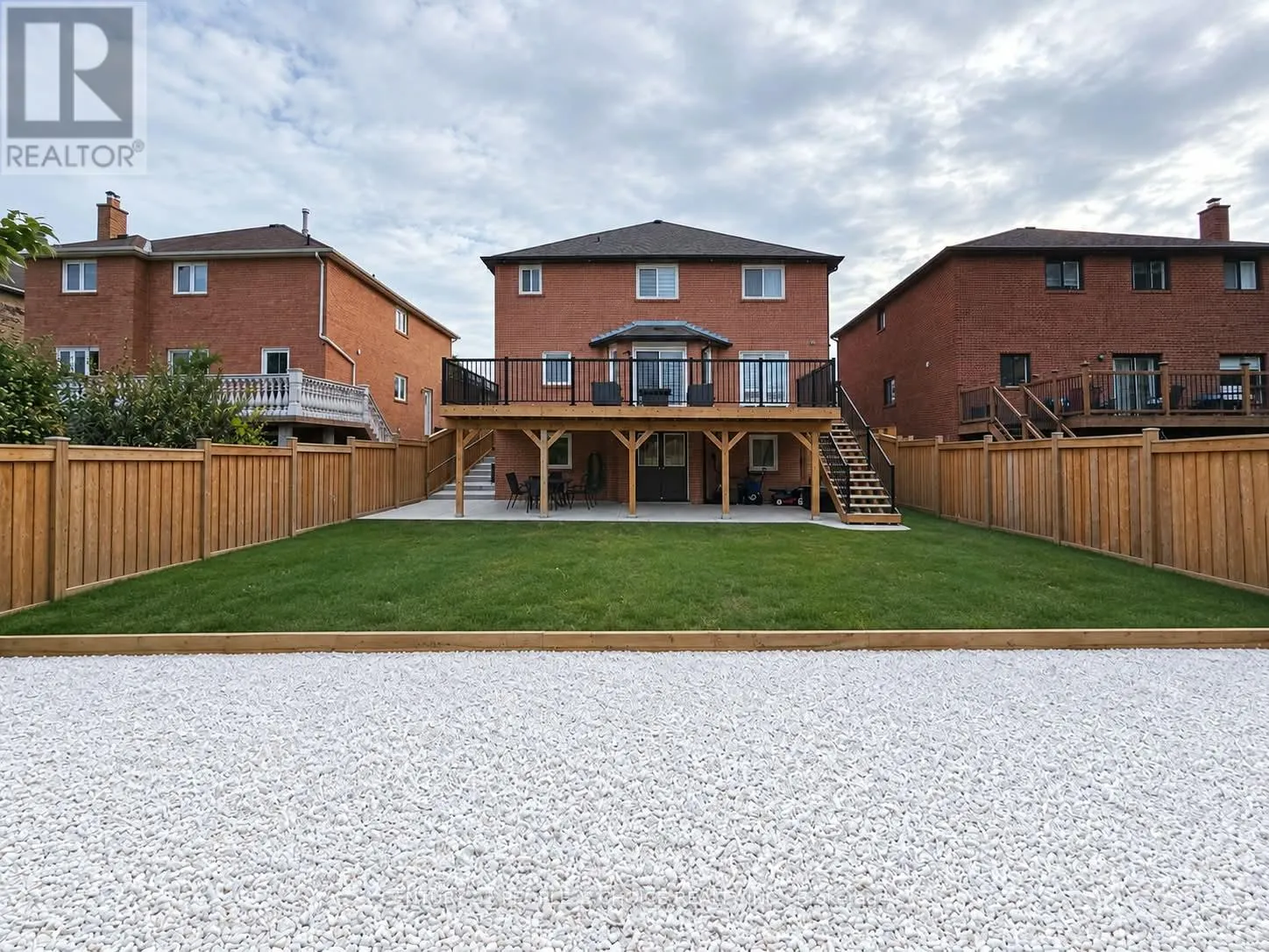 7 PENHURST PLACE