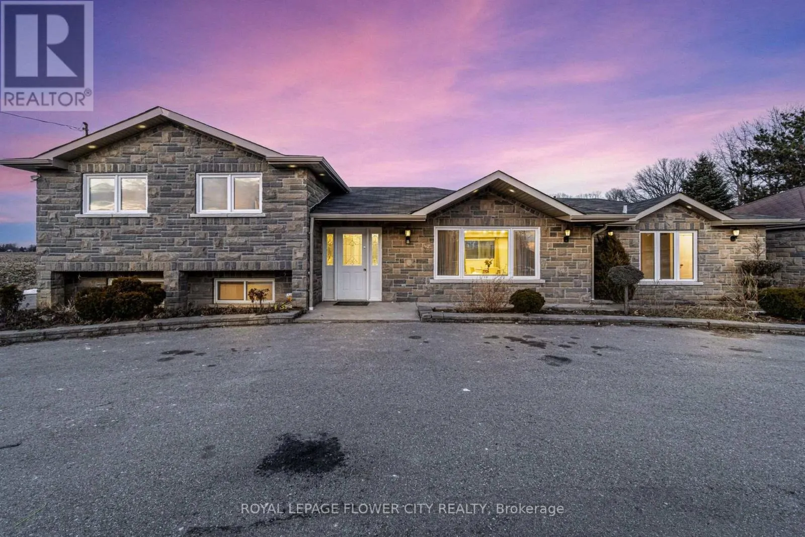 12821 HERITAGE ROAD