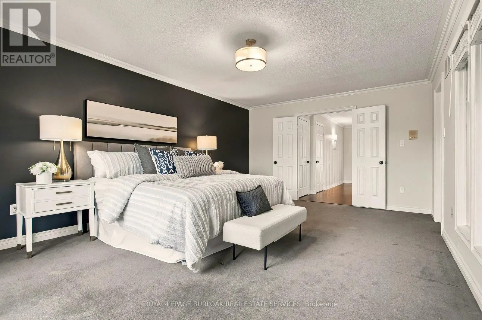 80 FAIRWOOD PLACE W