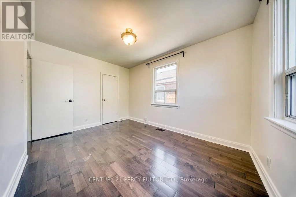12 SILVERCREST AVENUE