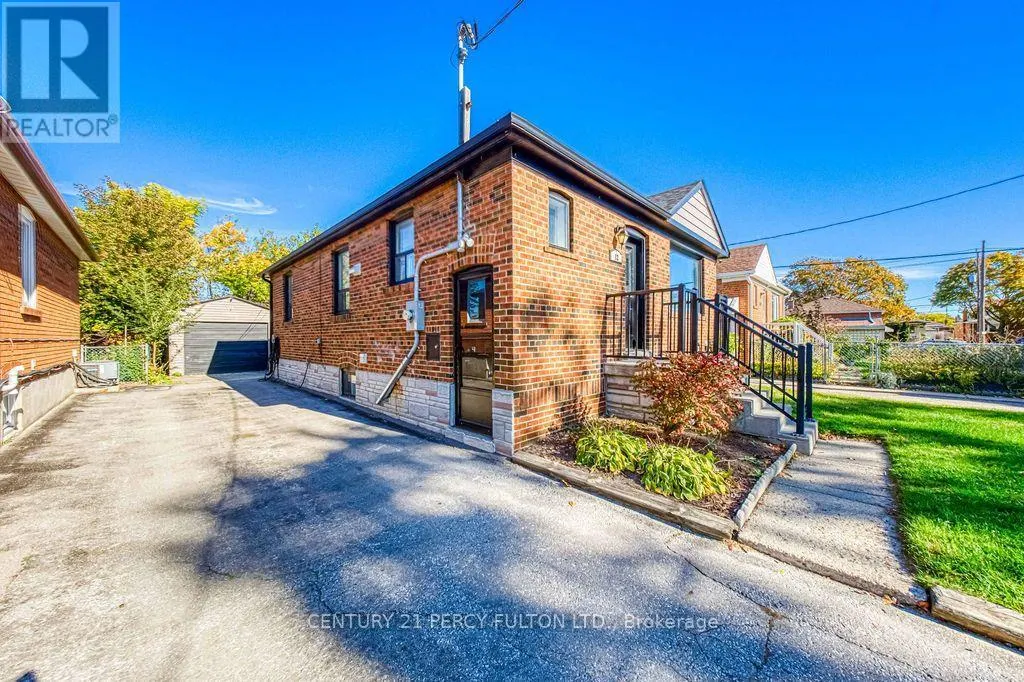 12 SILVERCREST AVENUE