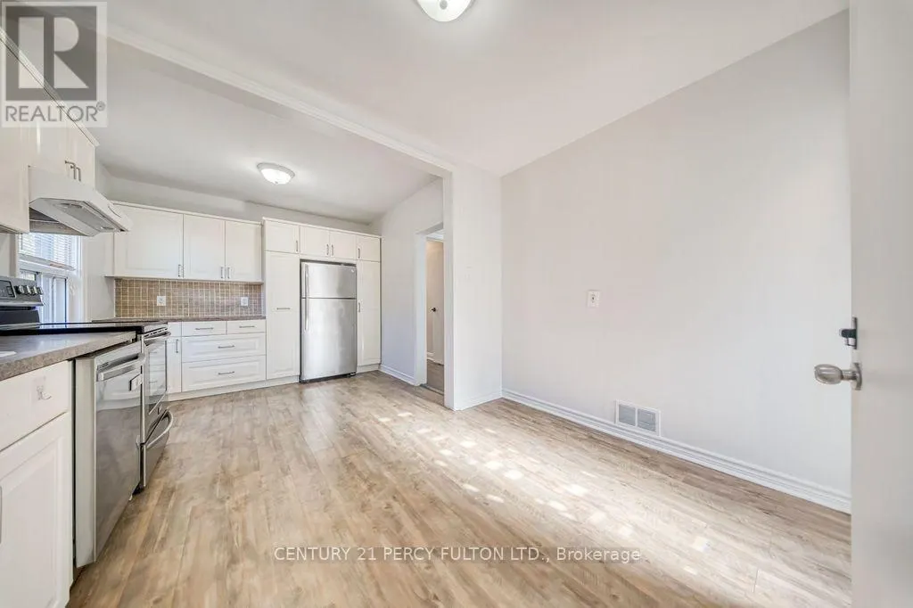 12 SILVERCREST AVENUE