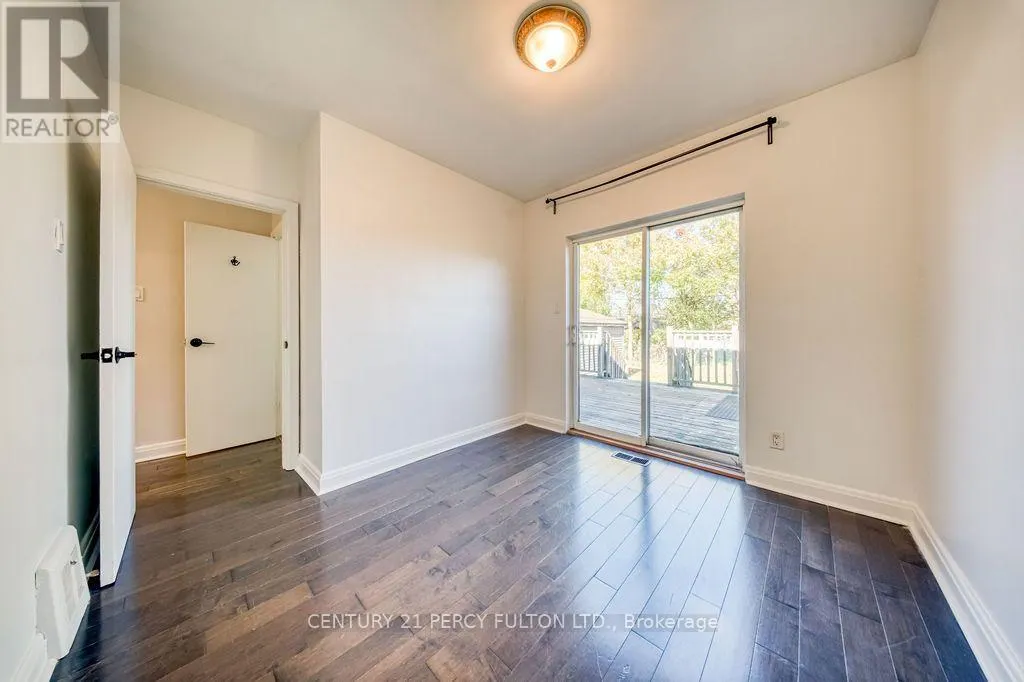 12 SILVERCREST AVENUE
