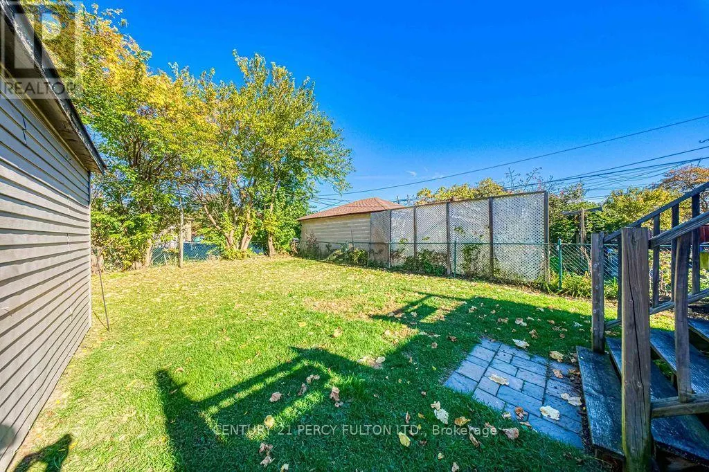 12 SILVERCREST AVENUE