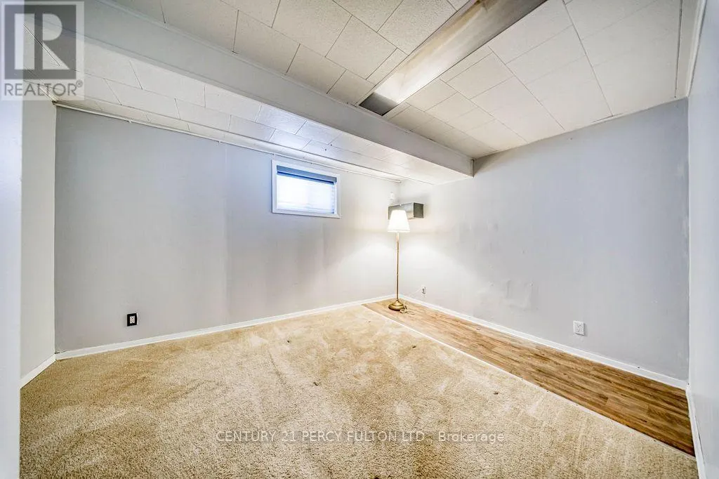 12 SILVERCREST AVENUE