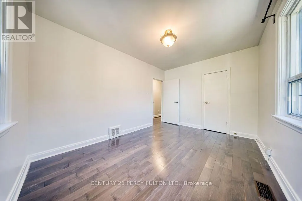 12 SILVERCREST AVENUE