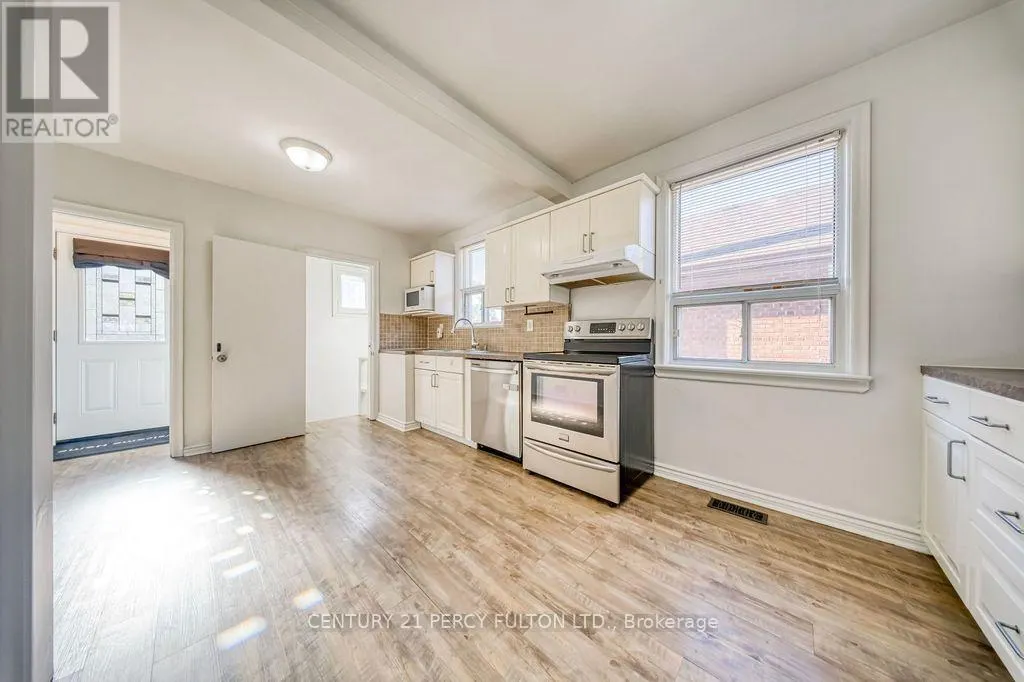 12 SILVERCREST AVENUE