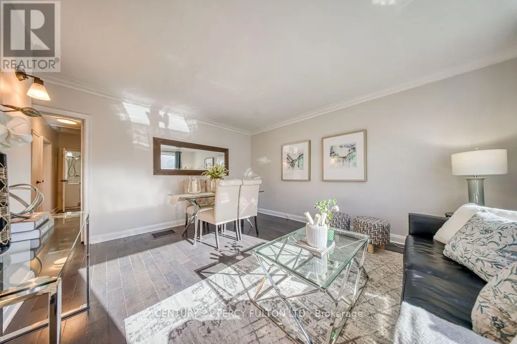 12 SILVERCREST AVENUE