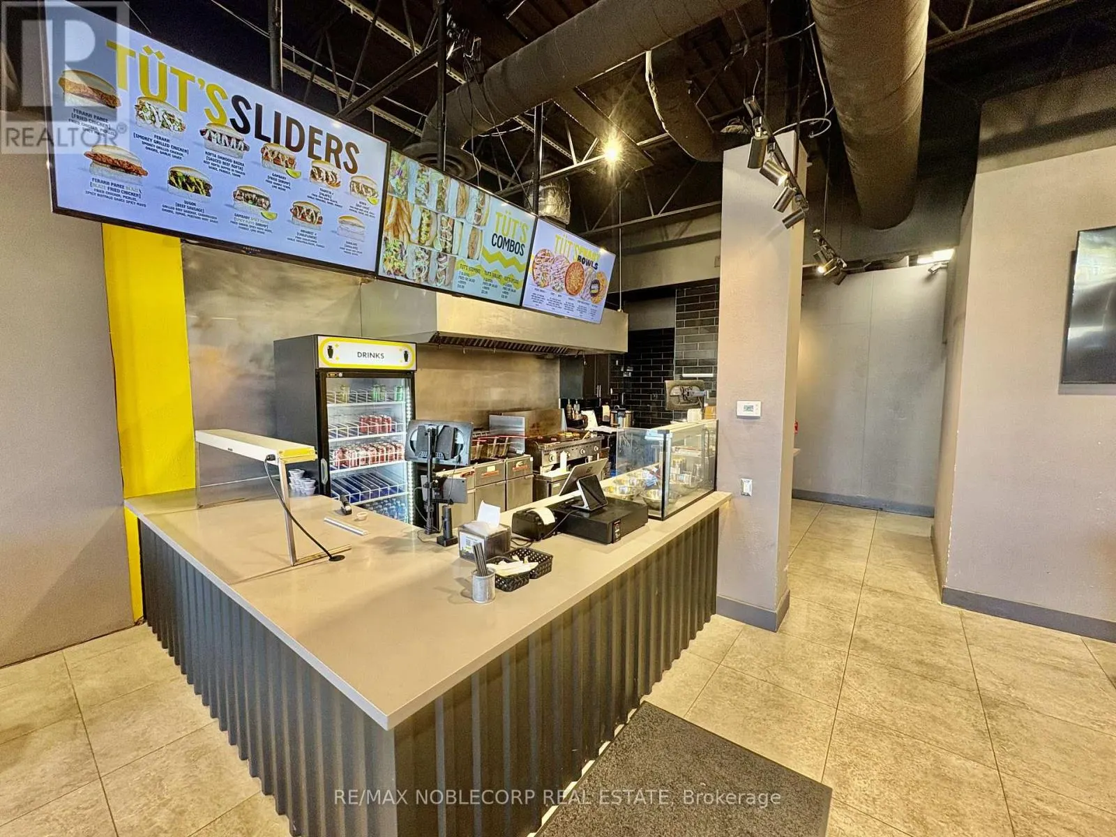 9 - 2460 NEYAGAWA BOULEVARD