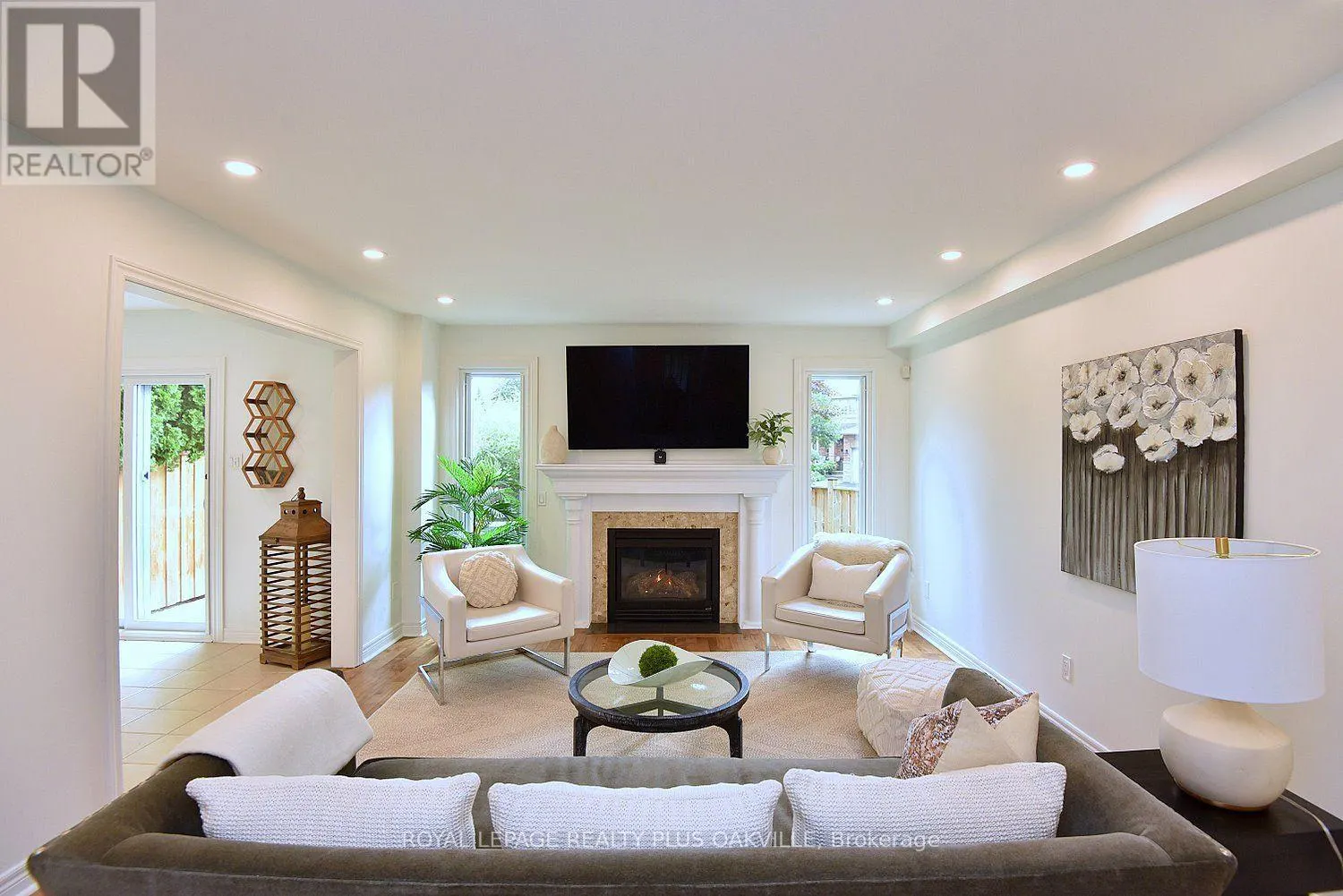 546 SANDCHERRY DRIVE