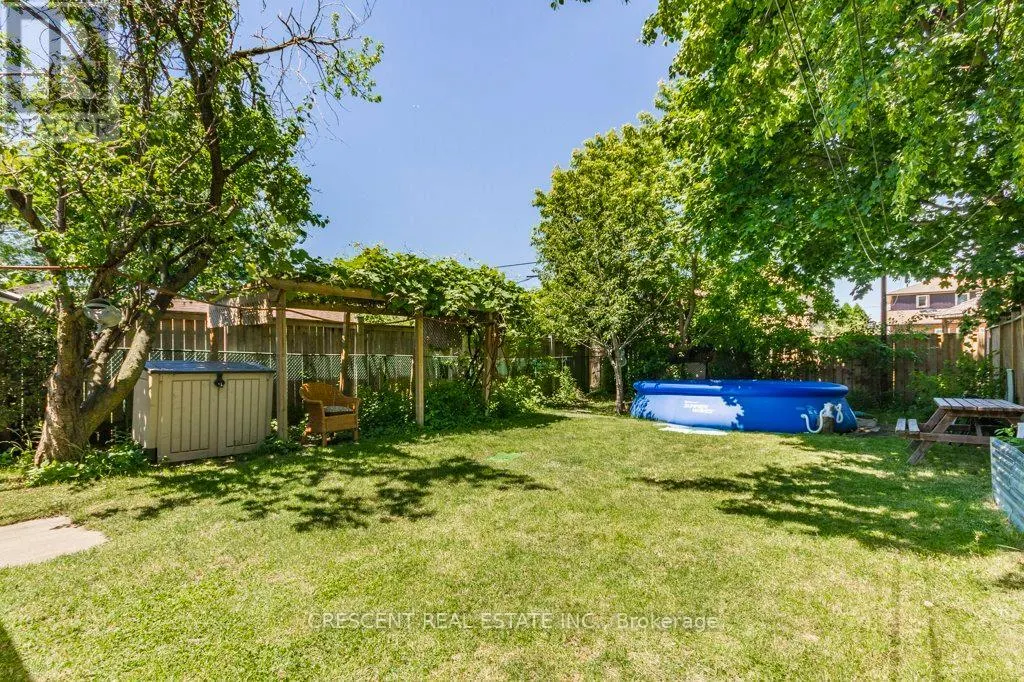 982 BRIAR HILL AVENUE