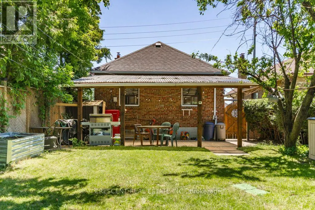 982 BRIAR HILL AVENUE