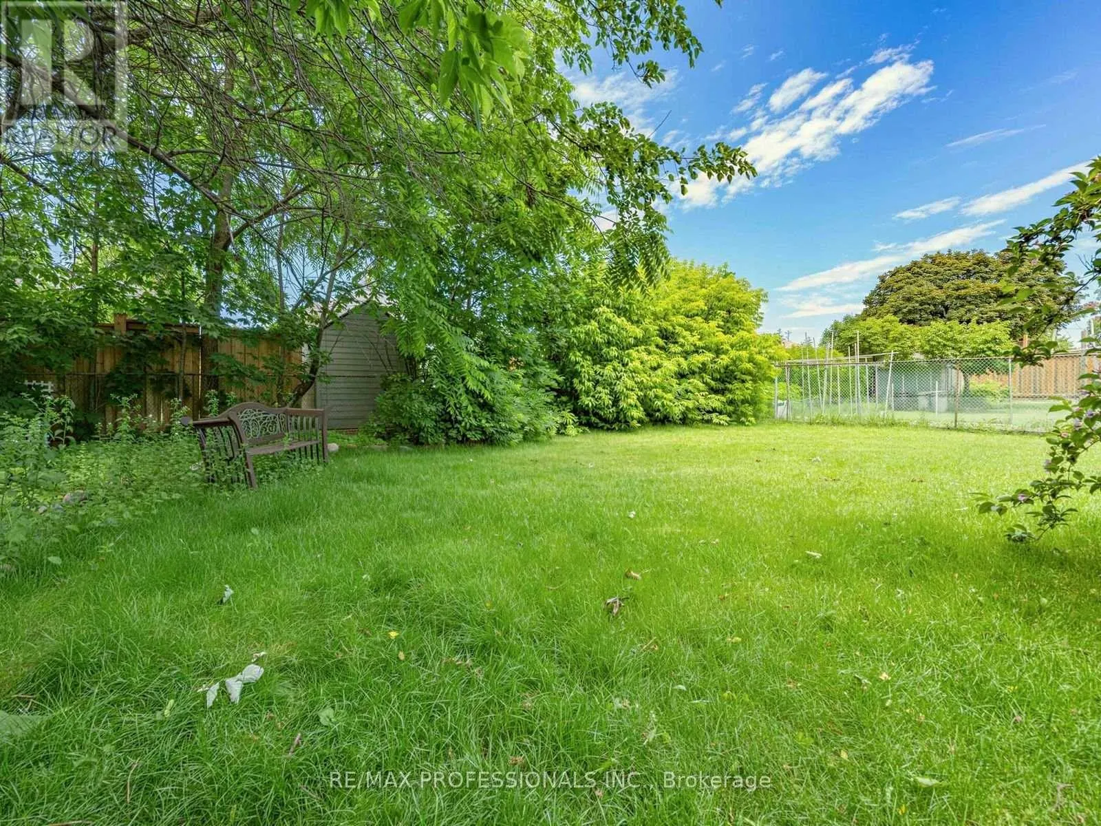 793 NETHERTON CRESCENT