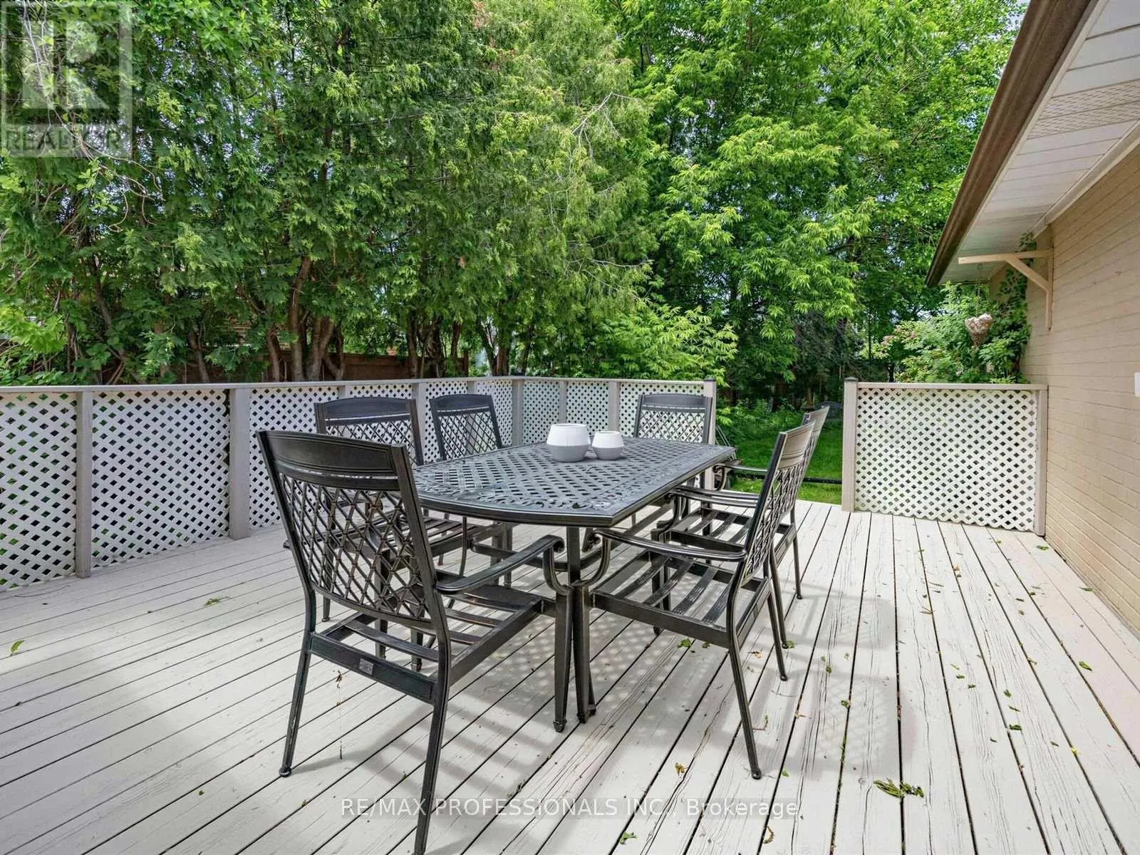 793 NETHERTON CRESCENT