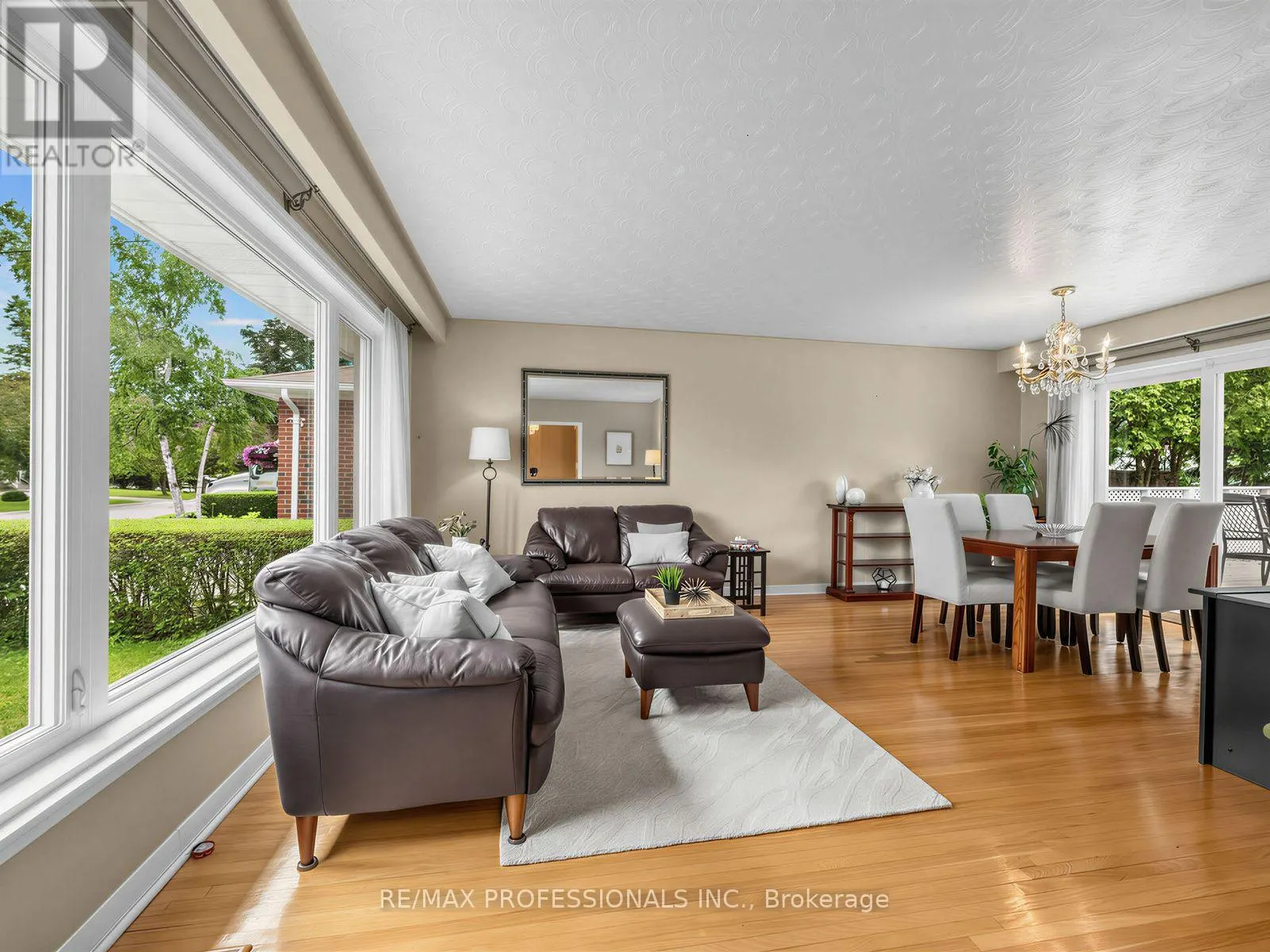 793 NETHERTON CRESCENT
