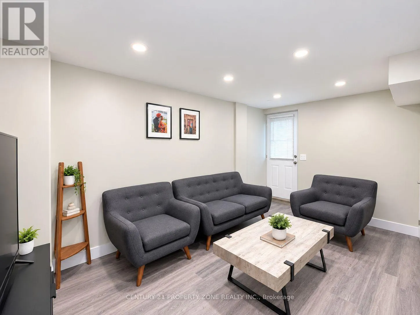 47 ENCLAVE TRAIL