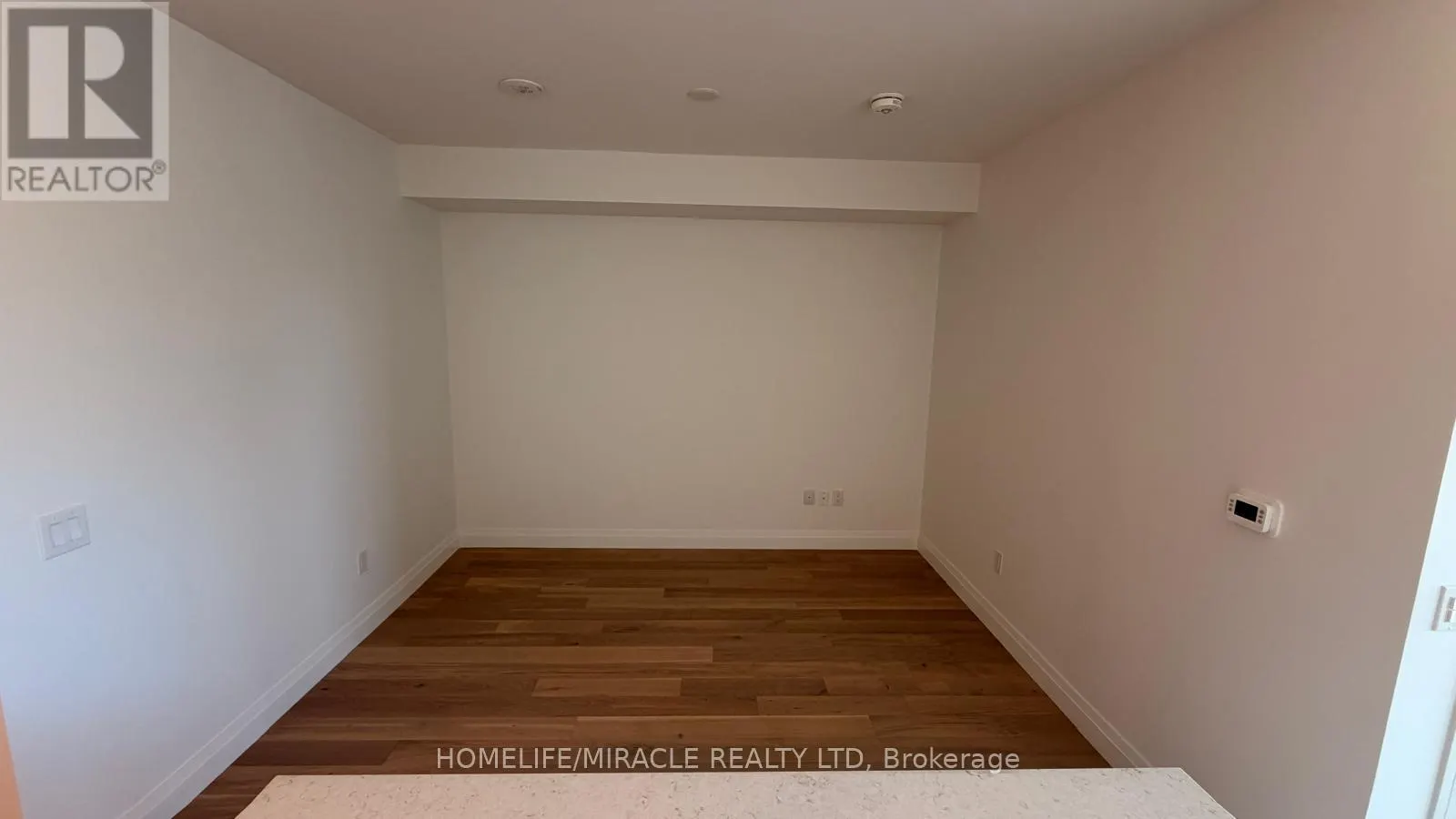 318 - 26 MILL STREET