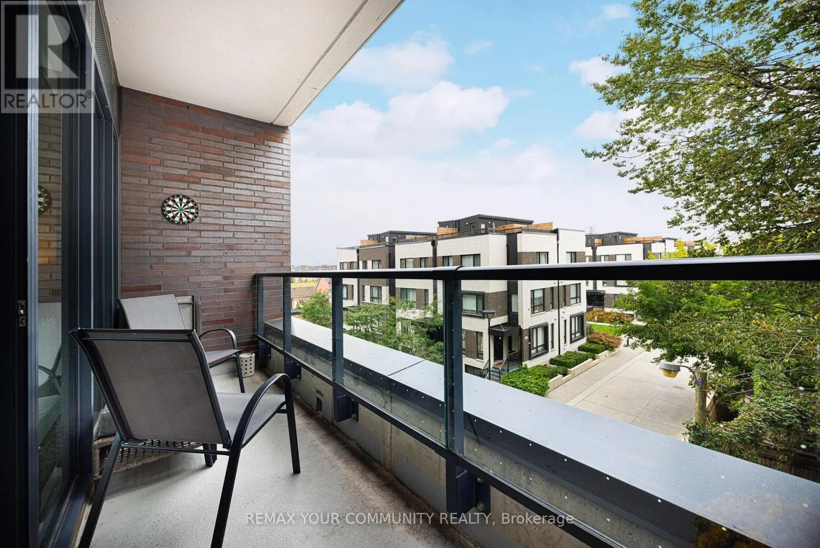 304 - 1808 ST. CLAIR AVENUE W