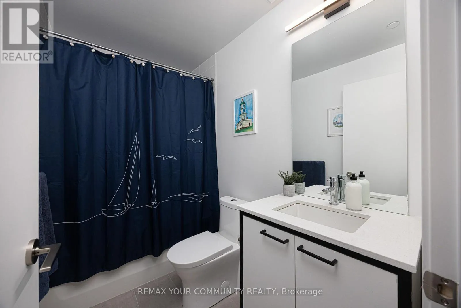 304 - 1808 ST. CLAIR AVENUE W