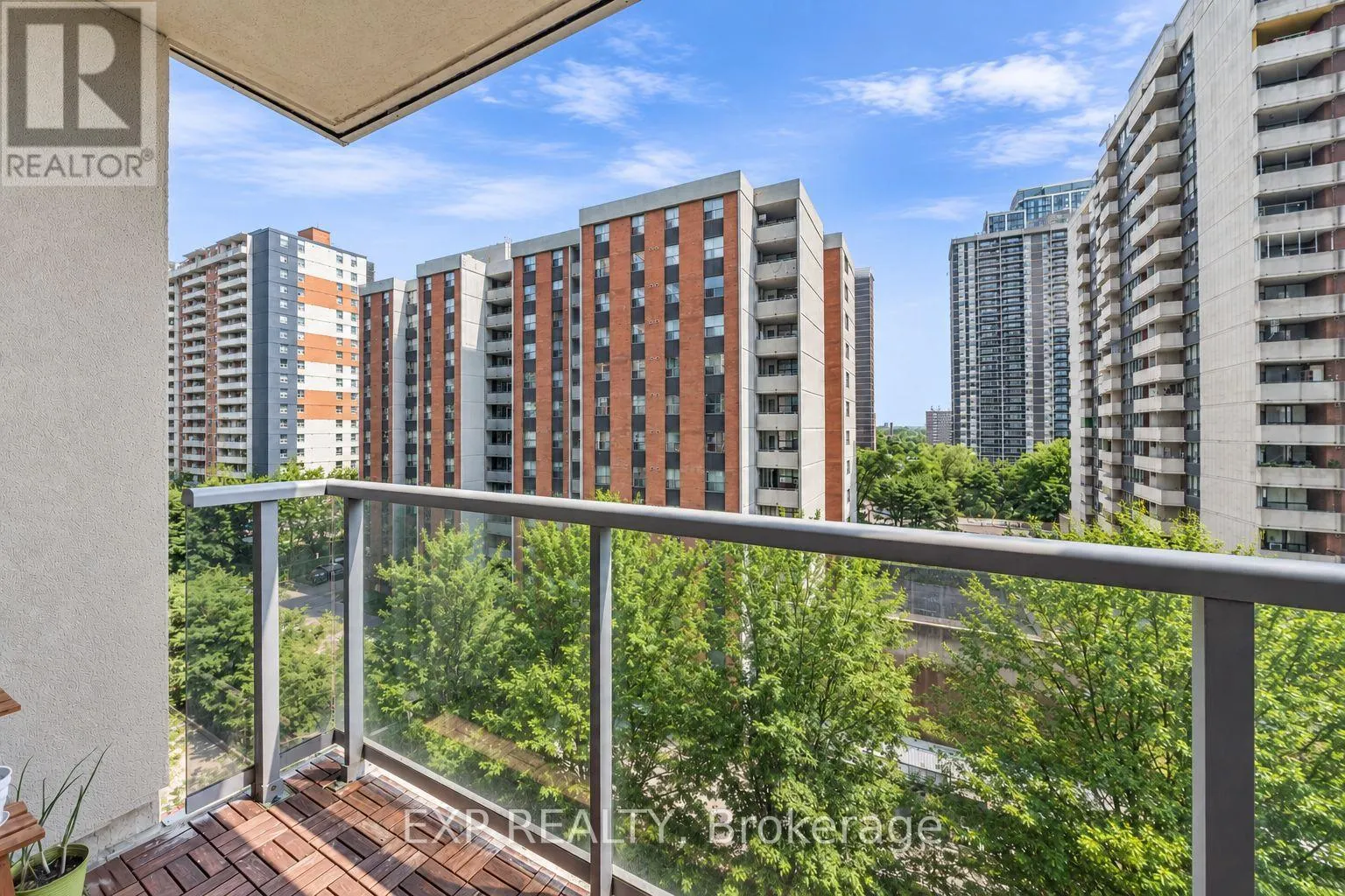 709 - 5 MICHAEL POWER PLACE