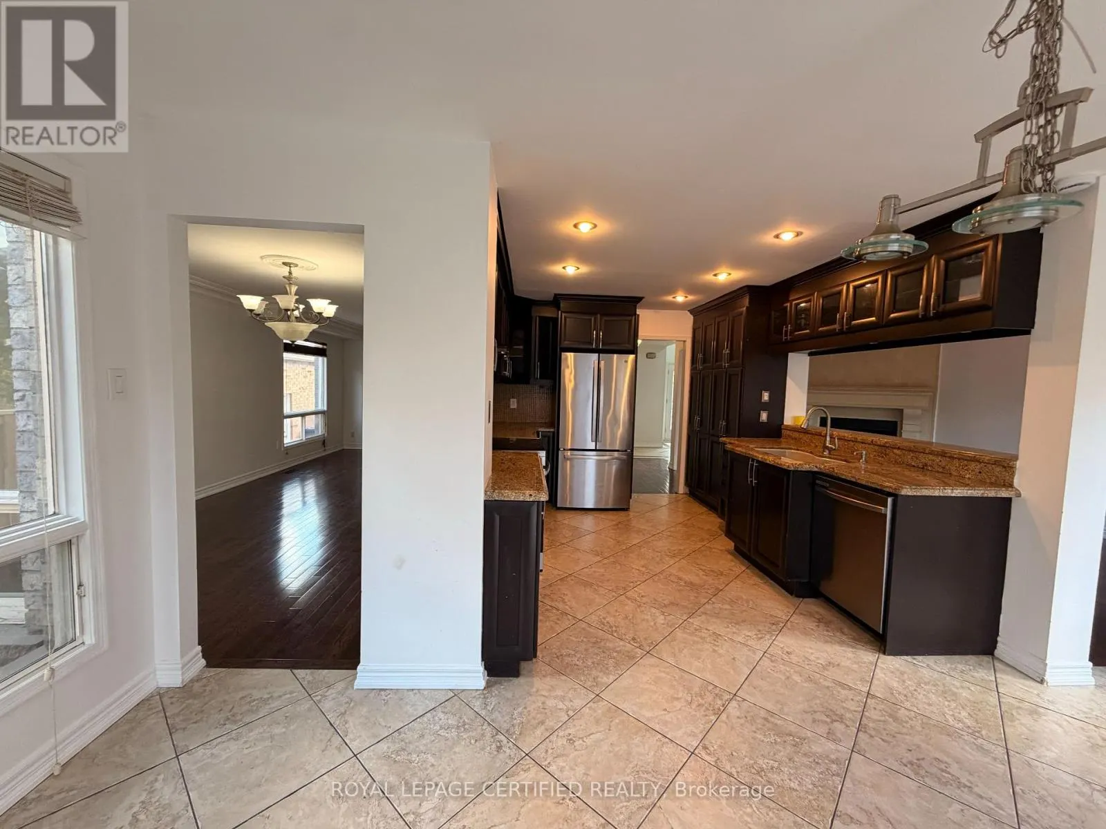 1561 WINTERGROVE GARDENS
