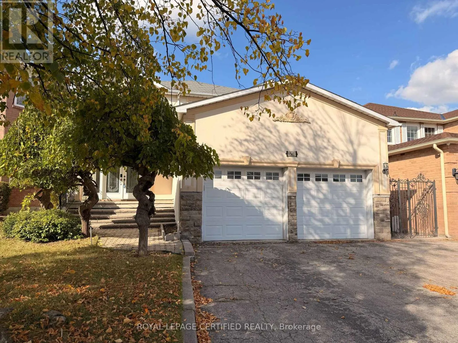 1561 WINTERGROVE GARDENS