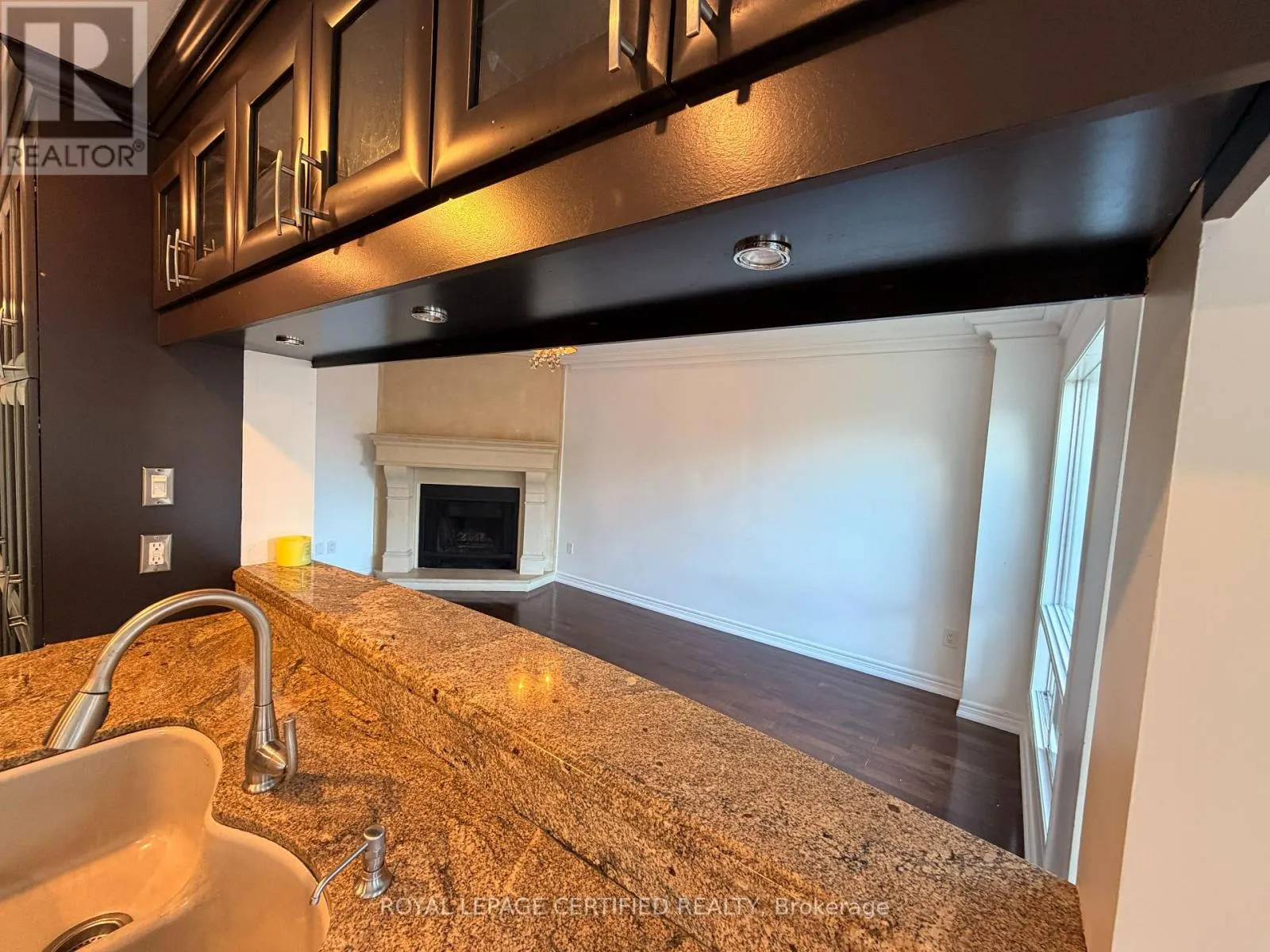 1561 WINTERGROVE GARDENS